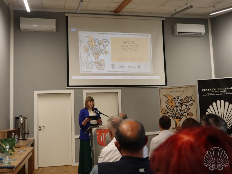 spotkanie prowadzila agata hemon  fot. j. fil